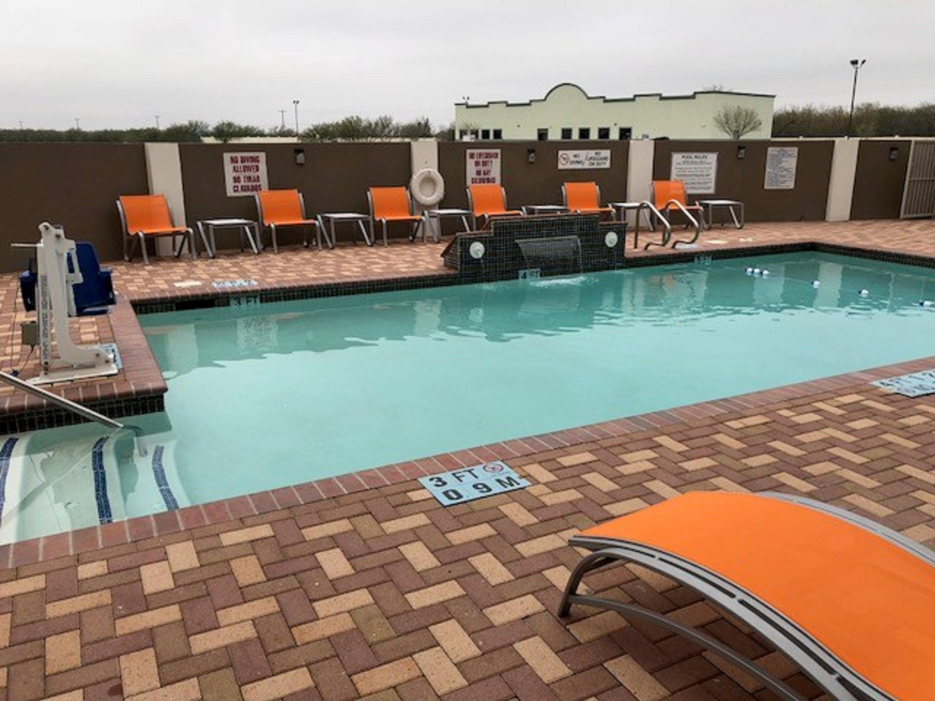 Holiday Inn Express Hotel & Suites Rio Grande City, An Ihg Hotel Bagian luar foto