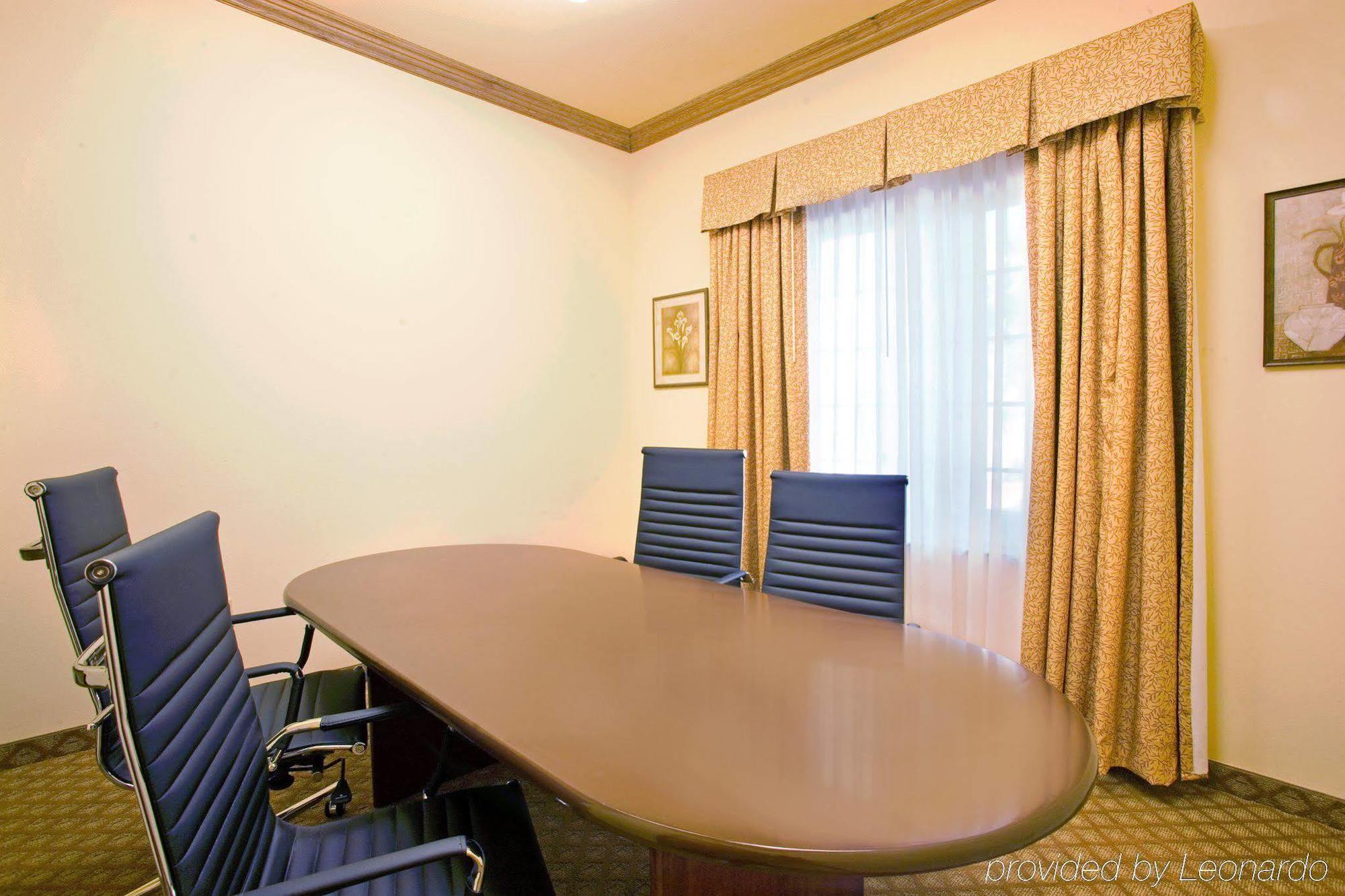 Holiday Inn Express Hotel & Suites Rio Grande City, An Ihg Hotel Fasilitas foto
